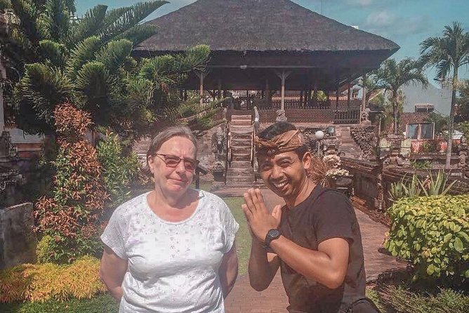 Bali Sunset: Uluwatu Temple - Kecak Dance- Jimbaran Bay - How hotel pickup and a private setup changes your day