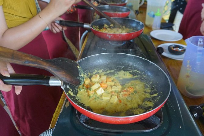 Balinese Traditional Food Cooking Class with Ubud Monkey Forest and SPA - The Balinese cooking class: hands-on steps, lunch included