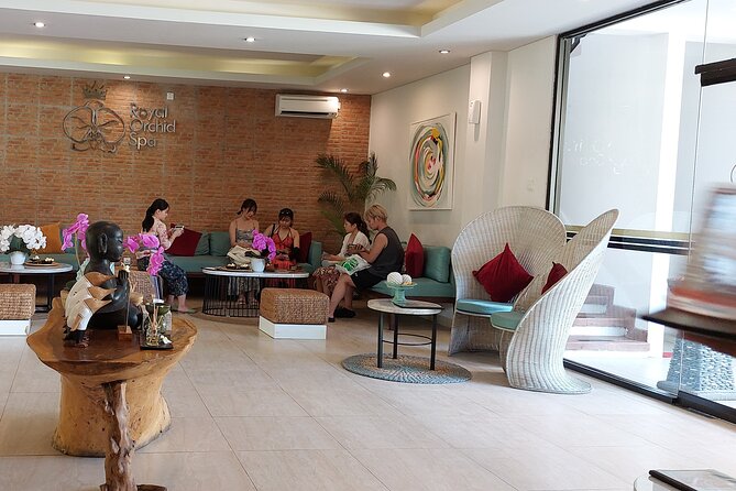 Balinese Traditional Massage and SPA Treatment 2 hours including pick up hotel - Flower bath time, if it’s in your sequence