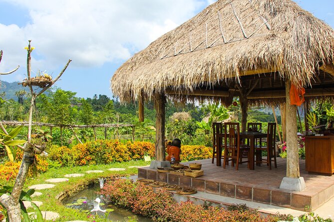 Balinese Vegan Cooking Class with Fresh Harvesting & Garden Tour - Garden tour and harvesting: where learning starts