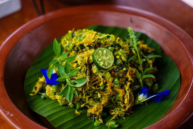 Balinese Vegan Cooking Class with Fresh Harvesting & Garden Tour - The 4-course Balinese-style vegan lunch
