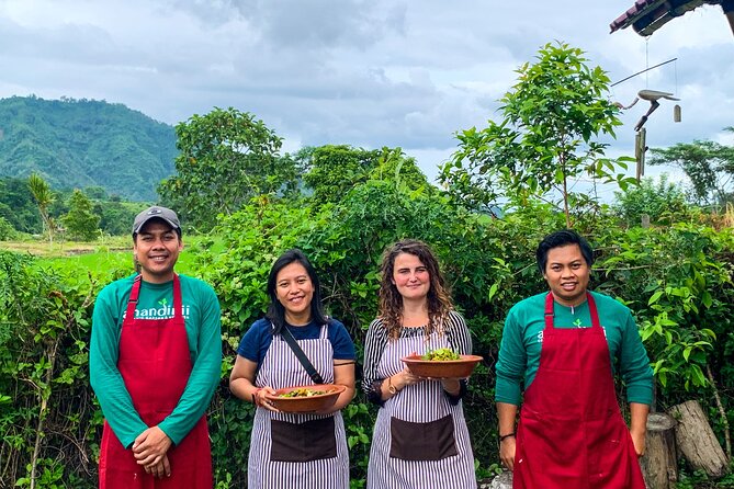 Balinese Vegan Cooking Class with Fresh Harvesting & Garden Tour - Group size: why max 8 matters in a cooking class