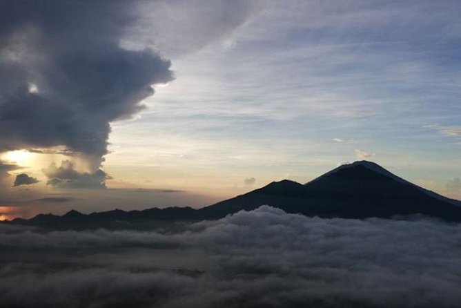 Batur Volcano Trekking - Photo, Wind, and Footwear: What to Bring for Comfort and Safety