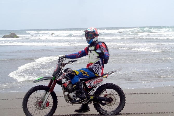 BEGINNER RIDE - Learn to ride and enjoy the sandy beach - My Practical Advice for a Better First-Time Ride