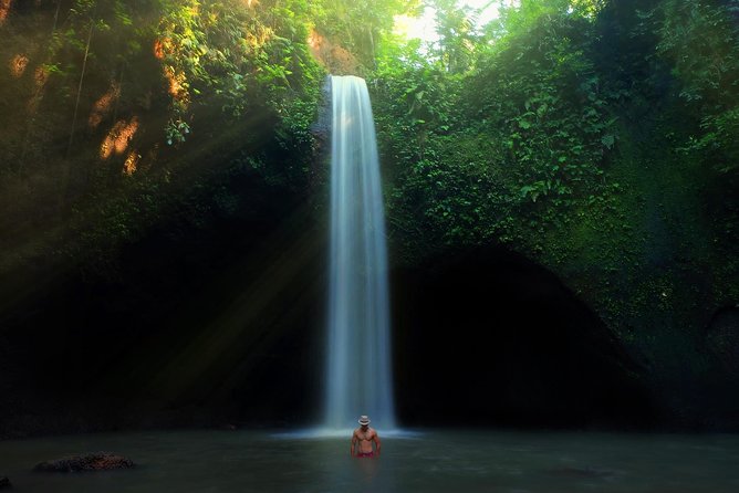 Beji Guwang Hidden Canyon With Tukad Cepung Waterfalls - Lunch at a local restaurant: fuel without breaking the schedule
