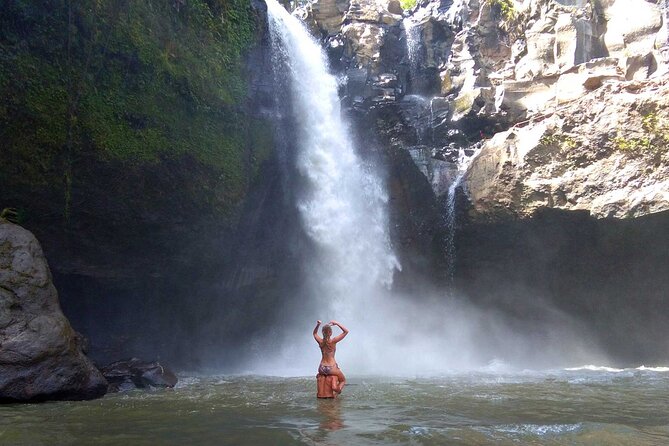 Best of Bali : Bali Temples , Rice Terrace and Waterfall Tour - Tegenungan Waterfall: views, stairs, and swim decisions