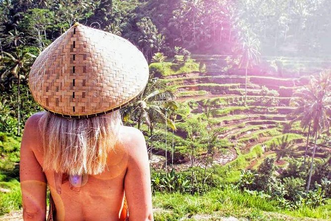 Best of Ubud Private Day Tour with All Inclusive - Stop 1: Tegenungan Waterfall, Where the Timing and Stairs Matter