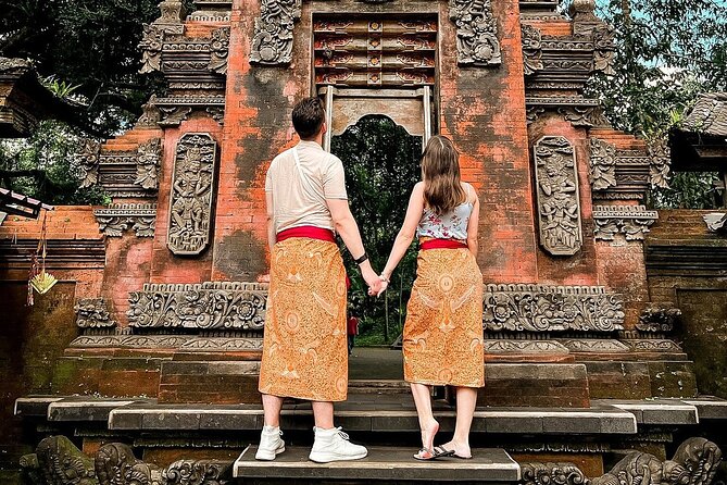 Best of Ubud Private Tour with Jungle Swing Experience - Stop 5: Ubud Palace for a short, easy taste of royal pride
