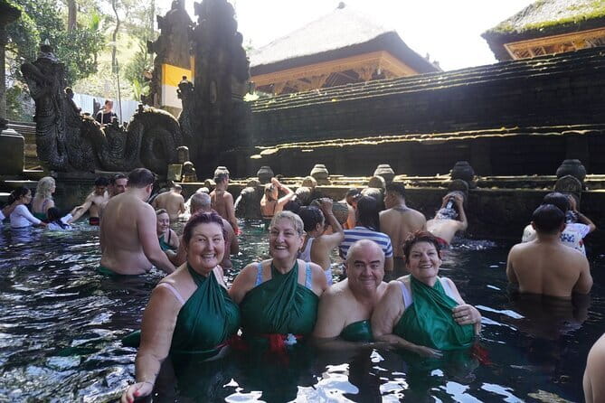 Best Of Ubud Scenic Full Day Private Guided Tour - Stop 3: Happy Swing Bali, costumes, and a photographer who gets it