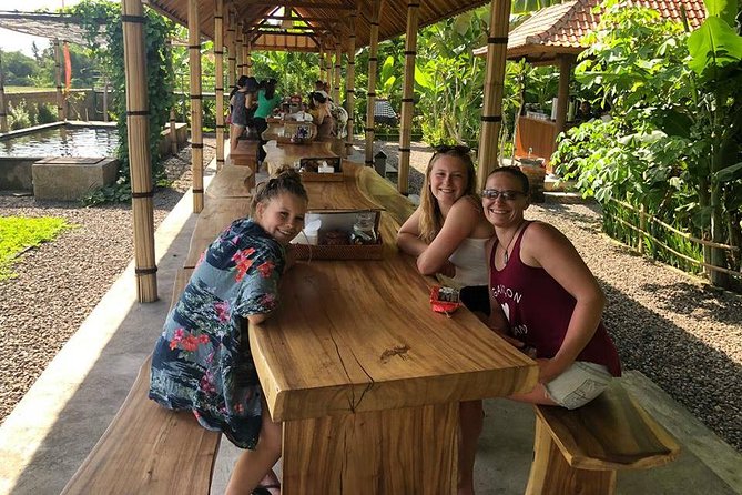 Blue Lagoon Snorkeling and Lunch - Kanto Lampo - Suwat Waterfall - All inclusive - Lunch at Topi Inn in Padangbai: A Real Break Midday