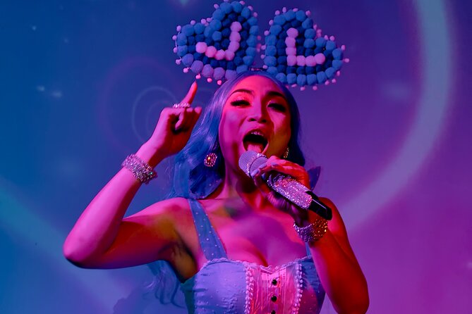 Canggu: Drag Show with Dinner - Wednesday Drag Trivia Night: fast games and free cocktails