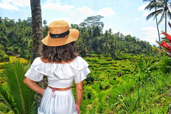 Cretya Ubud Tours - Tegenungan Waterfall: swimming time with real lush scenery