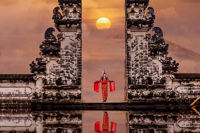 Customizable full-day tour of Bali with private driver - Choosing your route: Lempuyang, water gardens, and the long drive day