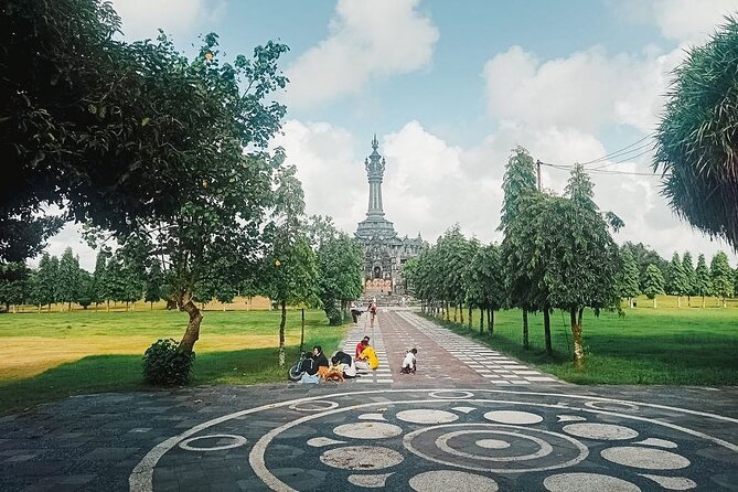 Denpasar City Tour - Puputan Square, the memorial that anchors the city story