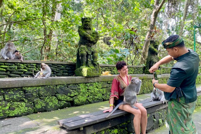 Discover The Best of Ubud: All-Inclusive and Private Guided Tour - Stop 1: Sacred Monkey Forest Sanctuary and Its Real-Life Etiquette