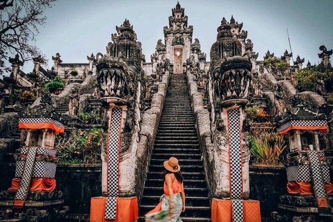 East Bali Tour: Gate of Heaven, Water Palace, Sleeping Gajah - Mt. Agung viewpoint and the dam waterfall stop