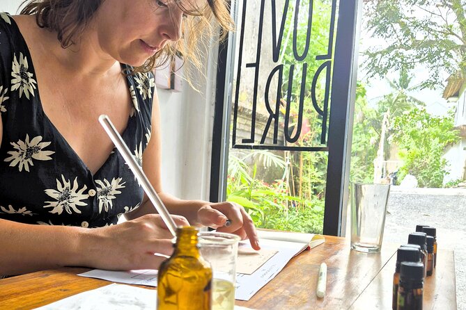 Essence Alchemy Workshop: create self-love blends in Ubud - The oracle of essences and the smell-intuition switch