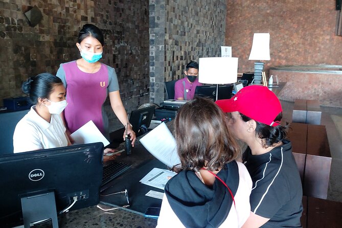 Exclusive Bali Airport Arrival to Hotel Transfer - Luggage Rules and Oversized Gear (Surfboards, Golf Clubs, More)