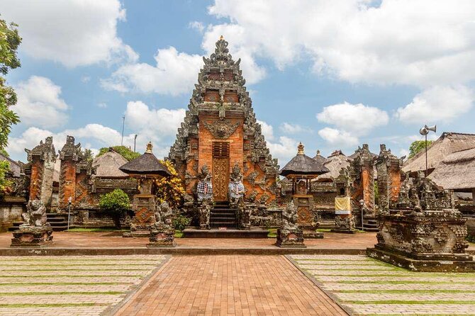 Exclusive Ubud Experience: Nature, Culture & Adventure in One Day - Your private Ubud route starts with a real pickup day