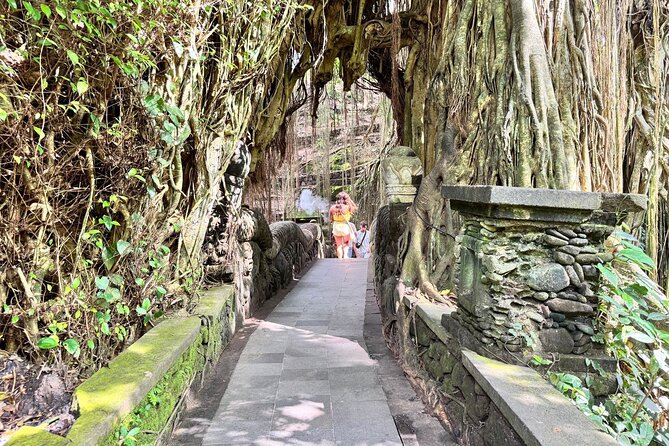 Exclusive Ubud Experience: Nature, Culture & Adventure in One Day - Celuk Village silver workshop and the craft shopping moment