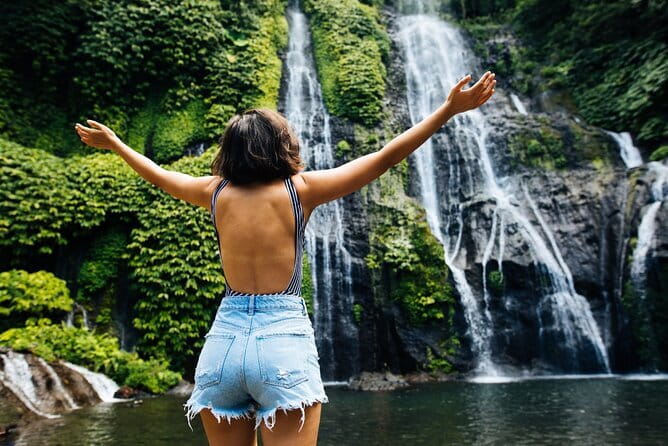 Experience Private Bali Northern Trip at North Waterfall - Ulun Danu Bratan Temple: lake views and a real cultural stop