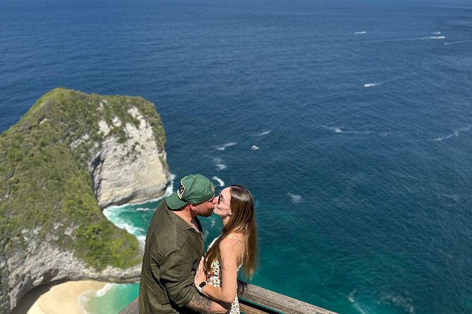 Experience West Nusa Penida Private Tour - Broken Beach: the archway view that rewards careful timing
