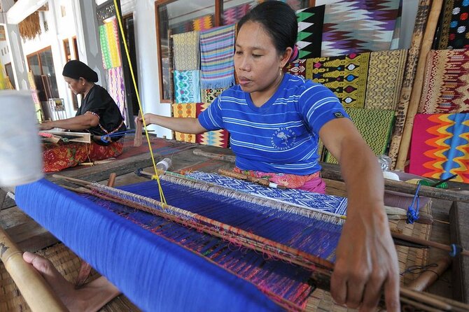 Explore Traditional Villages & to the South Coast - Who should book this Sasak craft and south-coast tour