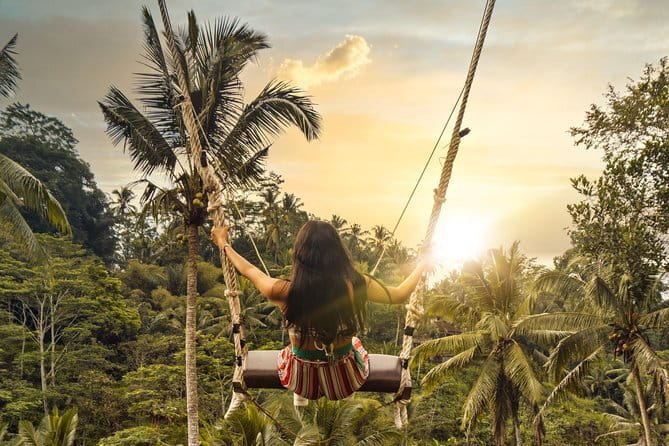 Exploring Bali in 3 Days: Discover Top Places in Bali - Your Driver and the Photography Payoff