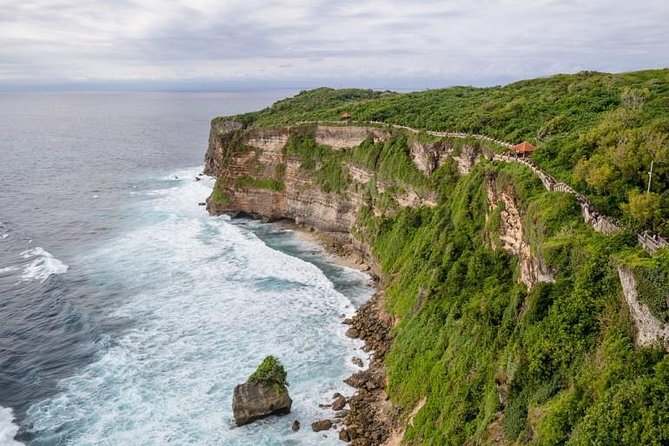Exploring Bali in 5 Days: Completed Journey of Discovering Bali - Day 2 North Bali via Bedugul: Temples, Lakeside Air, and Jatiluwih Terraces