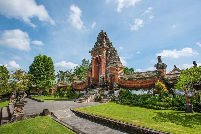 Exquisite UNESCO World Heritage Sites in Bali - Stop 2: Ulun Danu Bratan (Lake Bratan) and Shaivite temple views