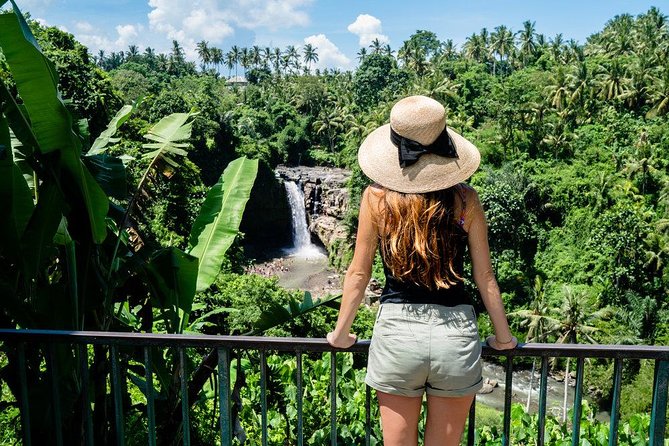 Fantastic Ubud Tour with Jungle Swing - Tirta Empul-style temple time with your sarong provided