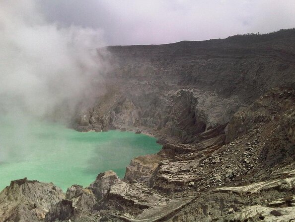 From Bali: 24-Hour Kawah Ijen Blue Flames, Dinner & Room - Key Things That Make This Kawah Ijen Trip Worth It