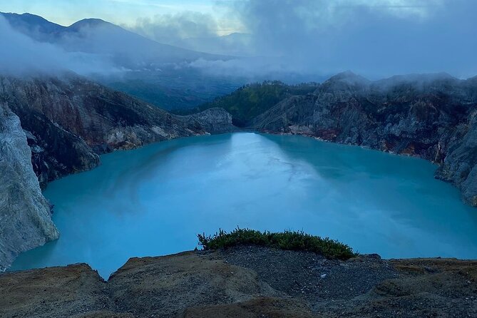 From Bali: 24-Hour Kawah Ijen Blue Flames, Dinner & Room - Dinner, Breakfast, and a Private Room That Lets You Recover