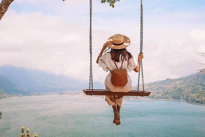 Full-Day Private North Bali Tour with Free WiFi - Handara Iconic Gate and the Photo Stop Logic