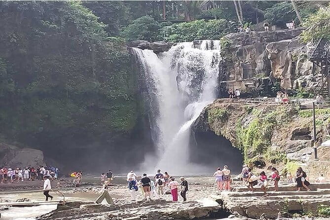 Full Day Private Tour from Tegenungan Waterfall to Tanah Lot - A 10-hour Bali route that actually makes sense