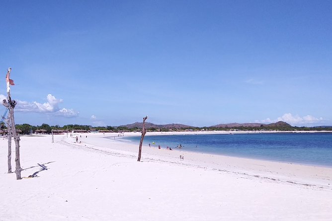 Full-Day Private Trip to South Lombok - The day schedule: 8:30 AM start and a sunset that gets the time it needs