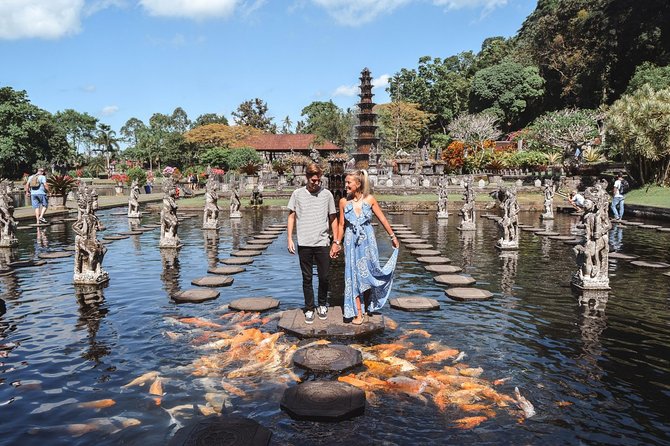 Gate of Heaven Tour With Guide : All-Inclusive Best Experience - Lempuyang’s Gate of Heaven: the volcano backdrop mission