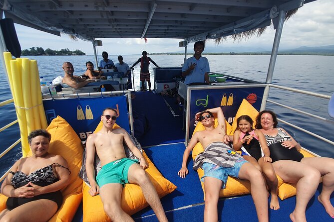 Gili Hai 3 Islands BBQ Sunset Cruise - Stop 2: Turtle Point on Private Trip Gili (What Makes This Moment Special)