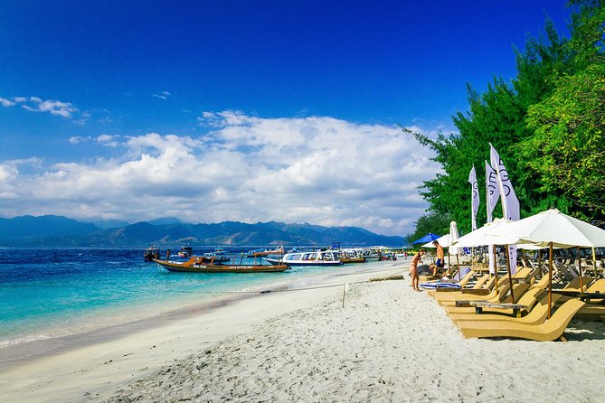 Gili Islands Private Tour: Gili Trawangan, Gili Meno & Gili Air – Full Day - Malaka Hill: the easy photo finish