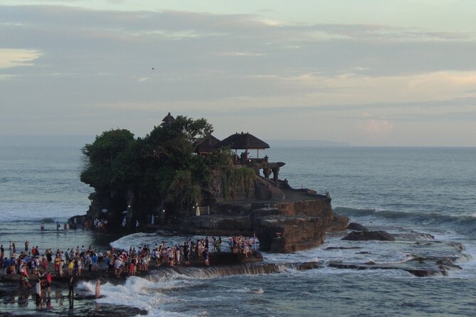 Half-Day Private Tour to Tanah Lot and Bali Royal Temple - Pod Chocolate factory and outlet: a tasting break with a simple payoff