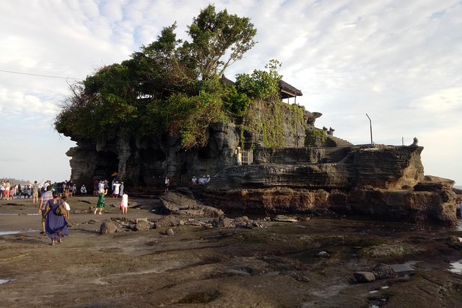 Hidden Nungnung Waterfall and Tanah Lot sunset Private Tour - Stop 2: Nungnung Waterfall Hike Through Shady Green