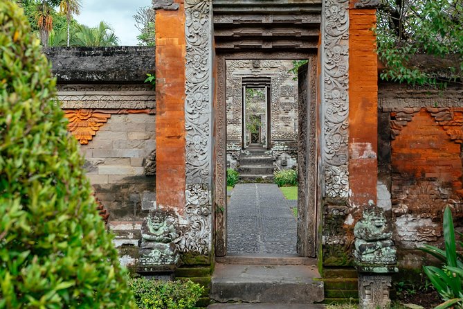 Highlights & Hidden Gems of Bali: Private City Tour - Meeting point and timing: the one detail that can ruin the day
