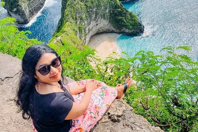 Instagram Iconic Nusa Penida Tour (All-Inclusive) - Stop 2: Atuh Beach and the cliffside photo angle