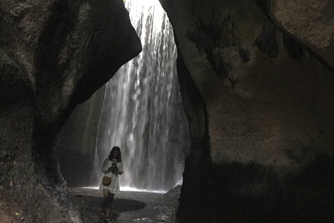 Instagram Tour Popular Spot in Bali - Private & All-inclusive - Stop 3: Tukad Cepung Waterfall and the cave-style light