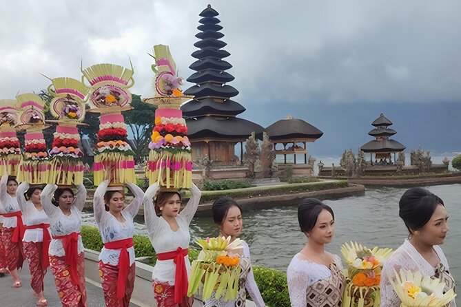 Jatiluwih Spiritual Journey of Melukat with Rice Terrace View - Sangeh Monkey Forest and the Ubud-area macaque reality check