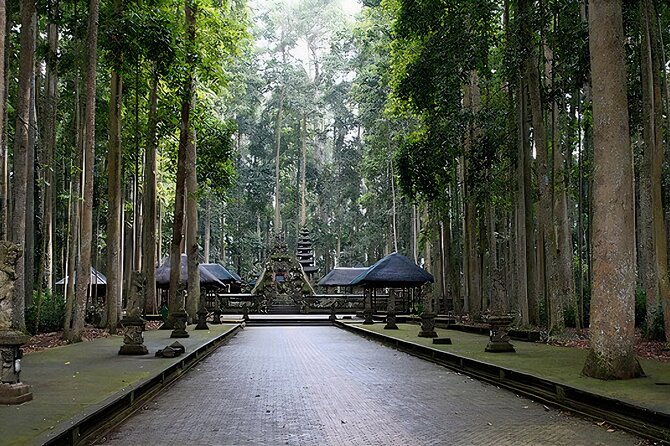 Jatiluwih Spiritual Journey of Melukat with Rice Terrace View - Tanah Lot sea temple: the famous rock that delivers