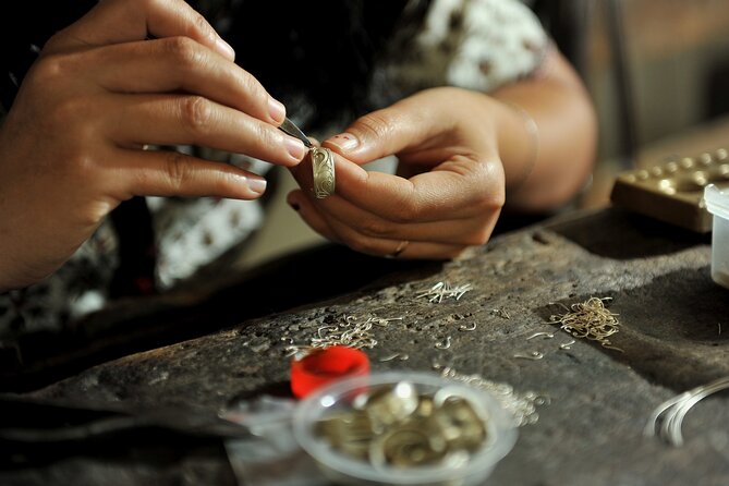 Kintamani Lake & Volcano Tour - Celuk in Ubud: gold and silver work in Bali’s craft industrial zone