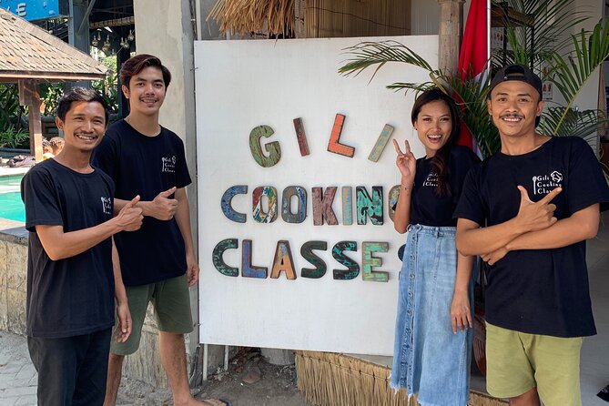 Learn to cook Indonesian food at Gili Cooking Classes Trawangan - Vegan and Vegetarian Options That Actually Change the Dish