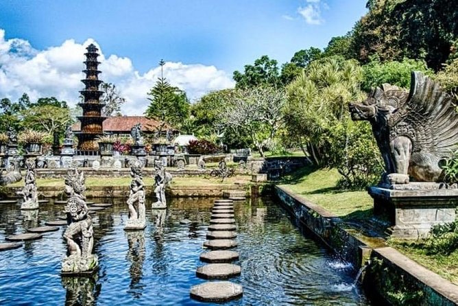 Lempuyang Temple Tour With Lunch and Pick Up - Price and value: is $79.99 per person a good deal for a private day?