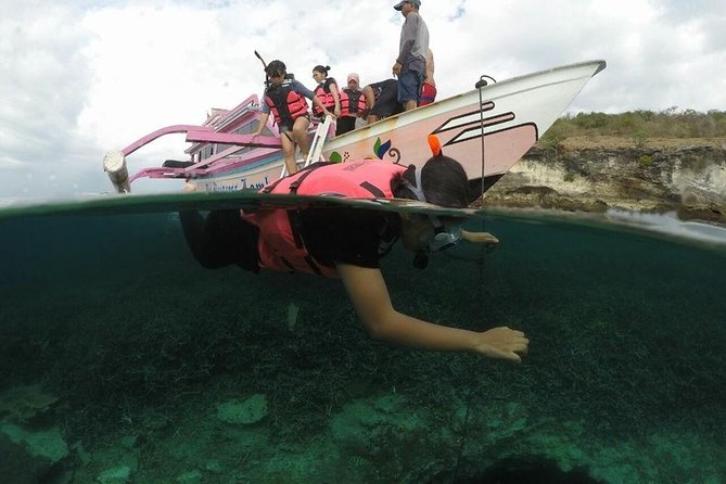 Lombok Pink Beach Boat Trip (Full Day + Snorkeling) - Segui Beach: a quieter finish with more turquoise time